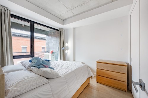 Chambre à coucher - 835-700 Rue St-Paul O., Montréal (Ville-Marie), QC - Indoor Photo Showing Bedroom