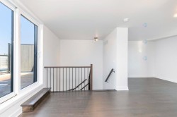 Family Room - 