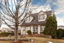 3520 Rue Loiselle  Longueuil (Saint-Hubert), QC J3Y 7X4