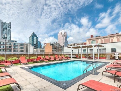 Piscine - 323-1200 Rue St-Alexandre, Montréal (Ville-Marie), QC - Outdoor With In Ground Pool