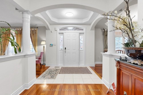 1590 Hallstone Road, Brampton, ON - Indoor Photo Showing Other Room