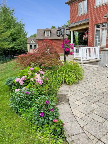 1590 Hallstone Road, Brampton, ON - Outdoor