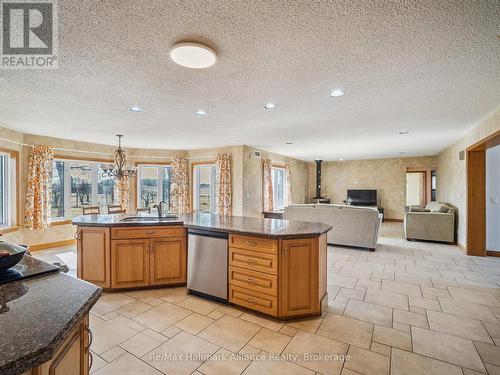 232 Eighth Road E, Hamilton, ON 