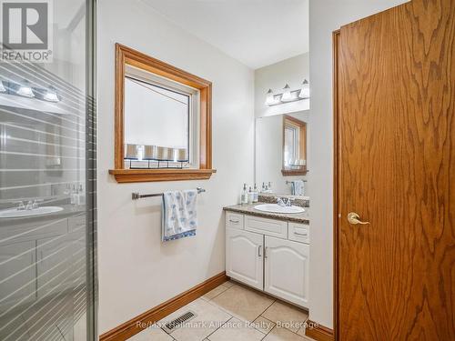 232 Eighth Road E, Hamilton, ON 