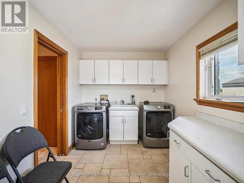 232 Eighth Road E, Hamilton, ON 