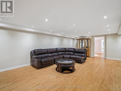 232 Eighth Road E, Hamilton, ON 