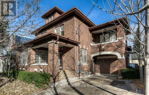 54 PARK STREET  Kitchener, ON N2G 1M3