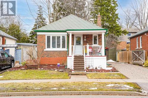 804 BYRON STREET S  Whitby, ON L1N 4R8