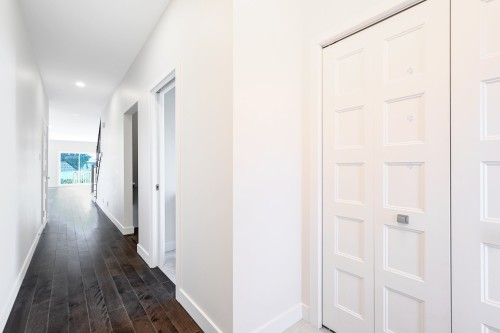 Mud Room - 3940 Rue Adélaïde, Longueuil (Saint-Hubert), QC - Indoor Photo Showing Other Room