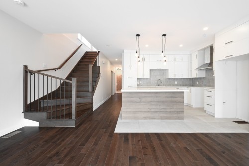 Living Room - 3940 Rue Adélaïde, Longueuil (Saint-Hubert), QC - Indoor