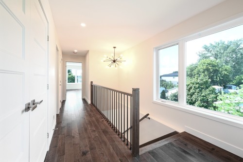 Passageway - 3940 Rue Adélaïde, Longueuil (Saint-Hubert), QC - Indoor Photo Showing Other Room