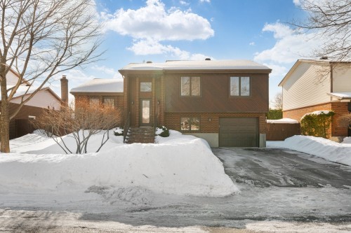 37 Place Leclerc  Kirkland, QC H9J 2Z9