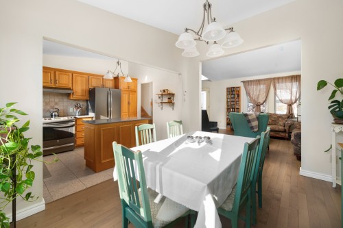 Salle à manger - 37 Place Leclerc, Kirkland, QC - Indoor Photo Showing Dining Room