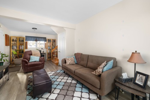 Salle familiale - 37 Place Leclerc, Kirkland, QC - Indoor Photo Showing Living Room
