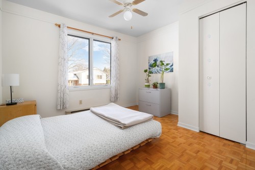Chambre à coucher - 37 Place Leclerc, Kirkland, QC - Indoor Photo Showing Bedroom