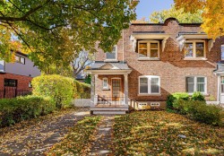 149 Av. Cornwall  Mont-Royal, QC H3P 1M9