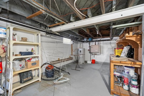 Atelier - 149 Av. Cornwall, Mont-Royal, QC - Indoor Photo Showing Basement