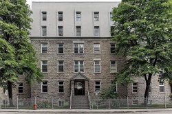 Façade - 