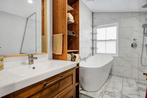 Bathroom - 833 Rue Valiquette, Sainte-Adèle, QC - Indoor Photo Showing Bathroom