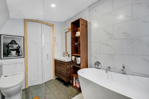 Bathroom - 833 Rue Valiquette, Sainte-Adèle, QC - Indoor Photo Showing Bathroom