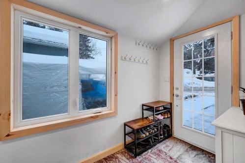Mud Room - 833 Rue Valiquette, Sainte-Adèle, QC - Indoor Photo Showing Other Room