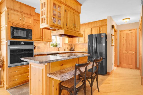 Cuisine - 87 Ch. Scraire, Mille-Isles, QC - Indoor Photo Showing Kitchen