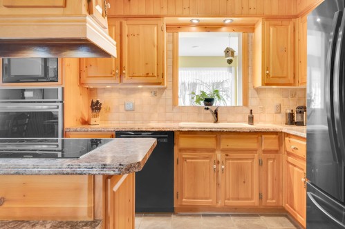 Cuisine - 87 Ch. Scraire, Mille-Isles, QC - Indoor Photo Showing Kitchen