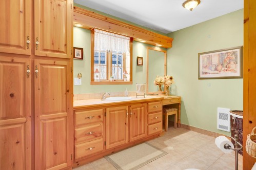 Salle d'eau - 87 Ch. Scraire, Mille-Isles, QC - Indoor Photo Showing Bathroom