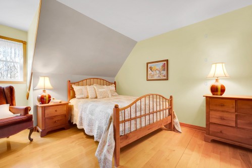 Chambre à coucher principale - 87 Ch. Scraire, Mille-Isles, QC - Indoor Photo Showing Bedroom