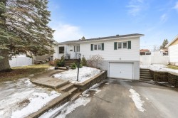 4790 Rue Dugas  Montréal (Pierrefonds-Roxboro), QC H9J 2B8