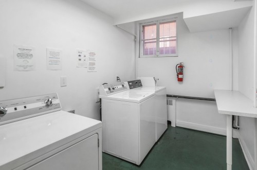 Autre - 9-5873 Av. Decelles, Montréal (Côte-Des-Neiges/Notre-Dame-De-Grâce), QC - Indoor Photo Showing Laundry Room