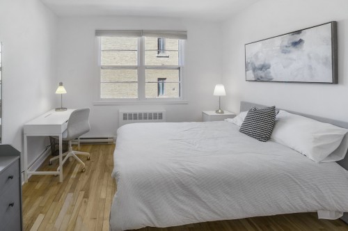 Chambre à coucher - 9-5873 Av. Decelles, Montréal (Côte-Des-Neiges/Notre-Dame-De-Grâce), QC - Indoor Photo Showing Bedroom