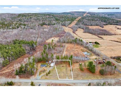 1832 Route 105, Southampton, NB 