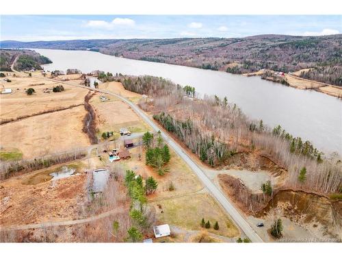 1832 Route 105, Southampton, NB 