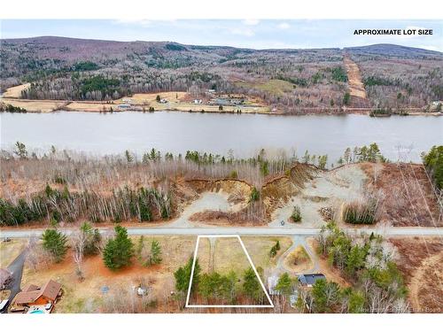 1832 Route 105, Southampton, NB 