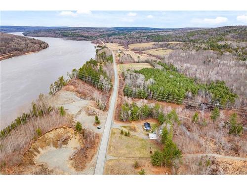 1832 Route 105, Southampton, NB 