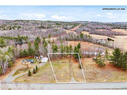 1832 Route 105, Southampton, NB 
