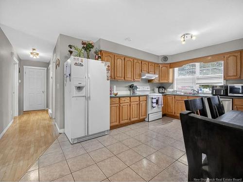 24 Mcclelan Ave, Riverview, NB 