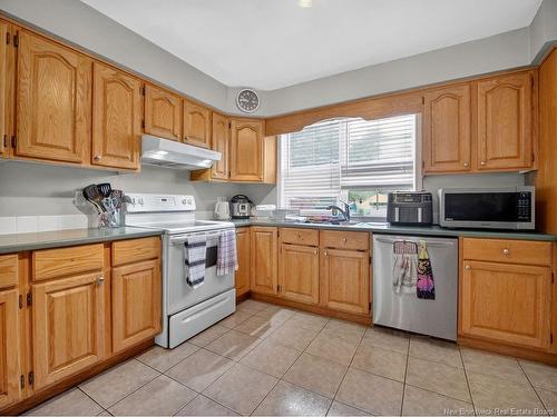 24 Mcclelan Ave, Riverview, NB 