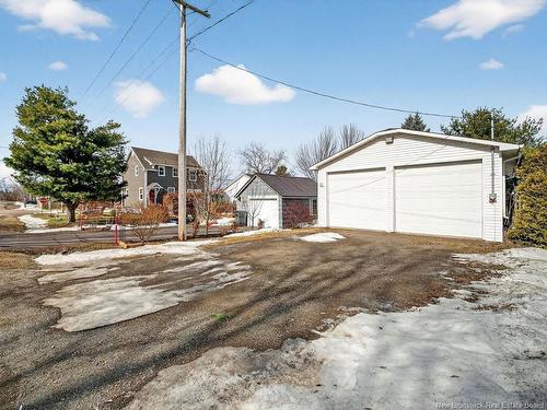 24 Mcclelan Ave, Riverview, NB 