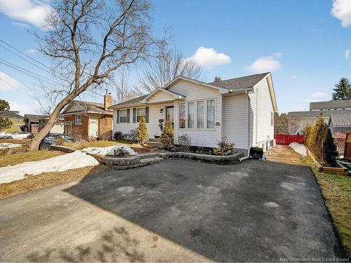 24 Mcclelan Ave, Riverview, NB 