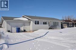 410 Central AVENUE Montmartre, SK S0G 3M0