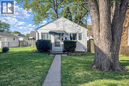 2237 TURNER  Windsor, ON N8W 3K4