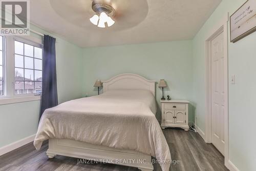 25 Herford Street, Tillsonburg, ON - Indoor Photo Showing Bedroom