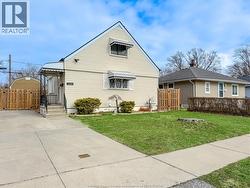 1408 TOURANGEAU  Windsor, ON N8Y 4J2