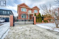 3480 JOAN DRIVE  Mississauga, ON L5B 1T5