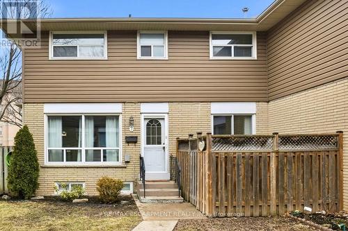 7 - 914 MOHAWK ROAD  Hamilton, ON L8T 2R8