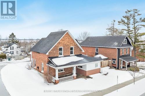 240 LACLIE STREET  Orillia, ON L3V 4N6