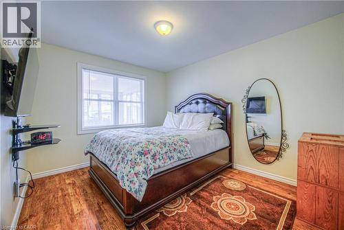 100 Reid Avenue S, Hamilton, ON - Indoor Photo Showing Bedroom