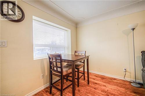 100 Reid Avenue S, Hamilton, ON - Indoor Photo Showing Dining Room
